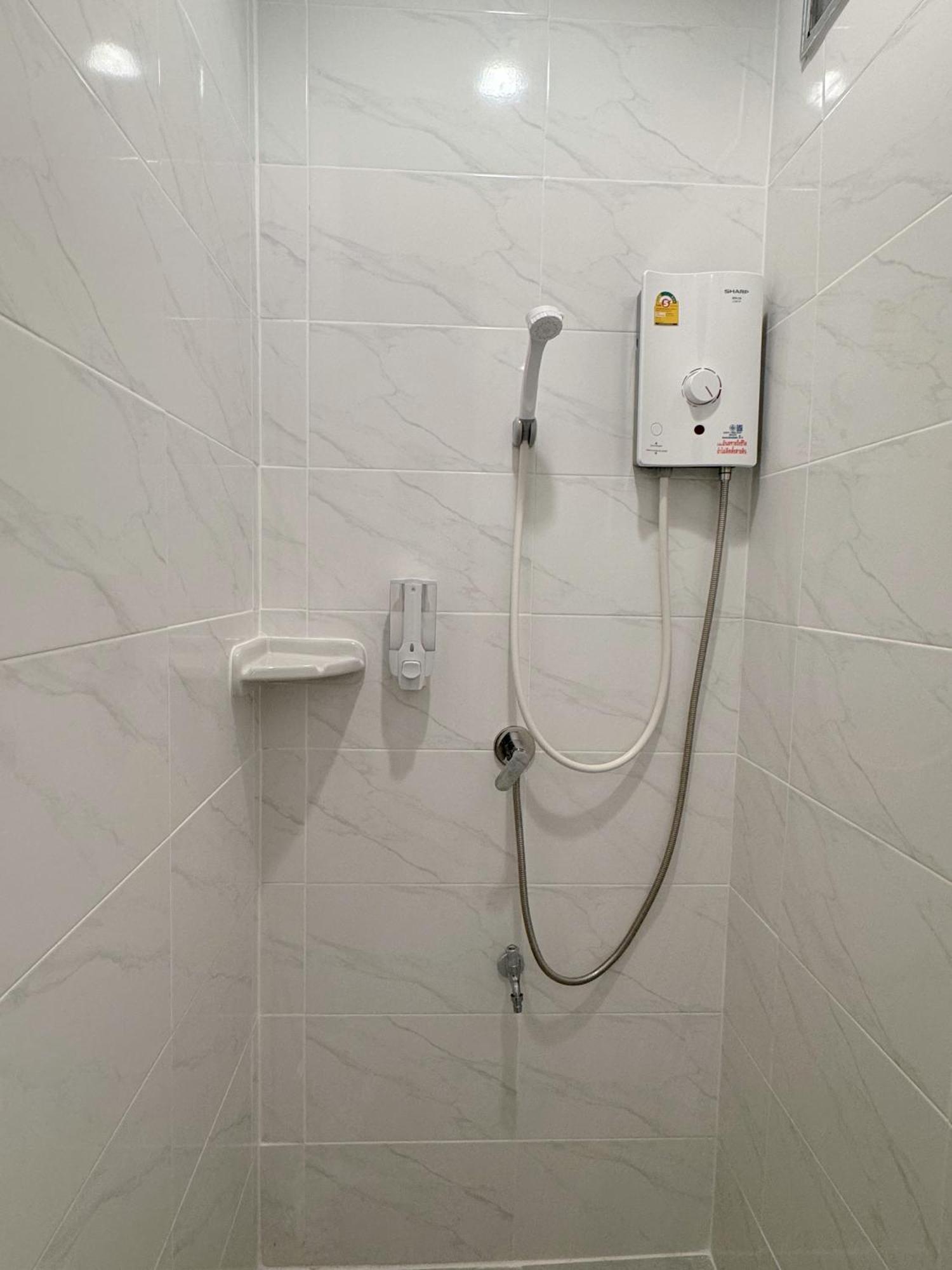 Tokyo Hotel Nakhon Ratchasima Ngoại thất bức ảnh